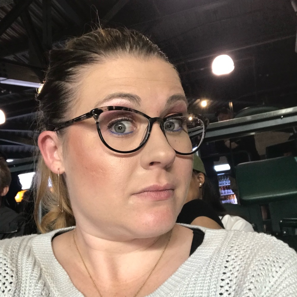 Meet your Posher, Nicole